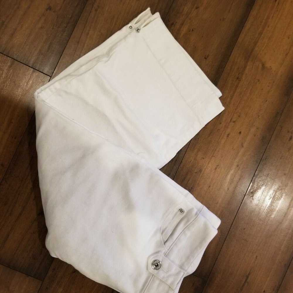 Christopher & Banks WHITE CAPRIS size 4 EUC
